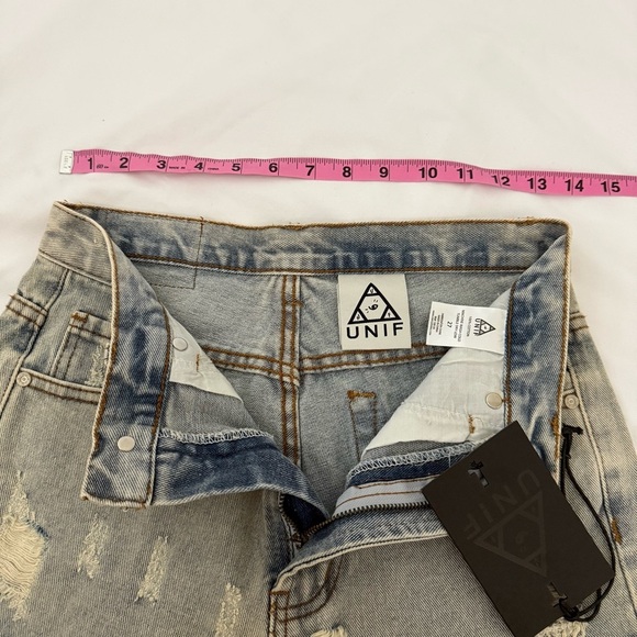 NEW UNIF Women’s Denim Jean Shorts High Rise Distressed Cut-Off Bottoms NWT 27 - Picture 3 of 4
